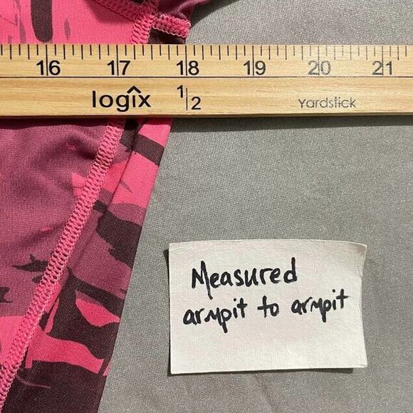 Under Armour Coldgear Size Medium Pink Camo Thermal Mock Neck 1/4 Zip Pullover - Picture 10 of 12